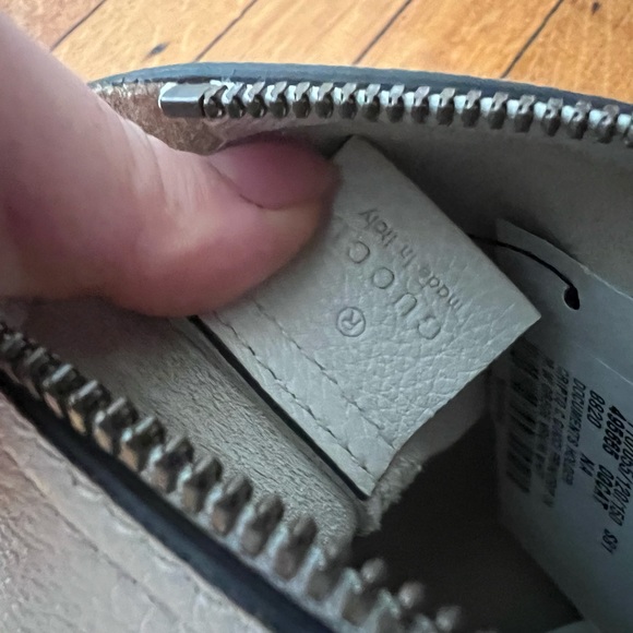 NWT Gucci Logo Pouch $750 - Picture 3 of 6